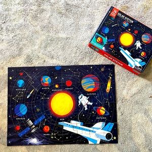 Solar System 70 piece puzzle by mudpuppy